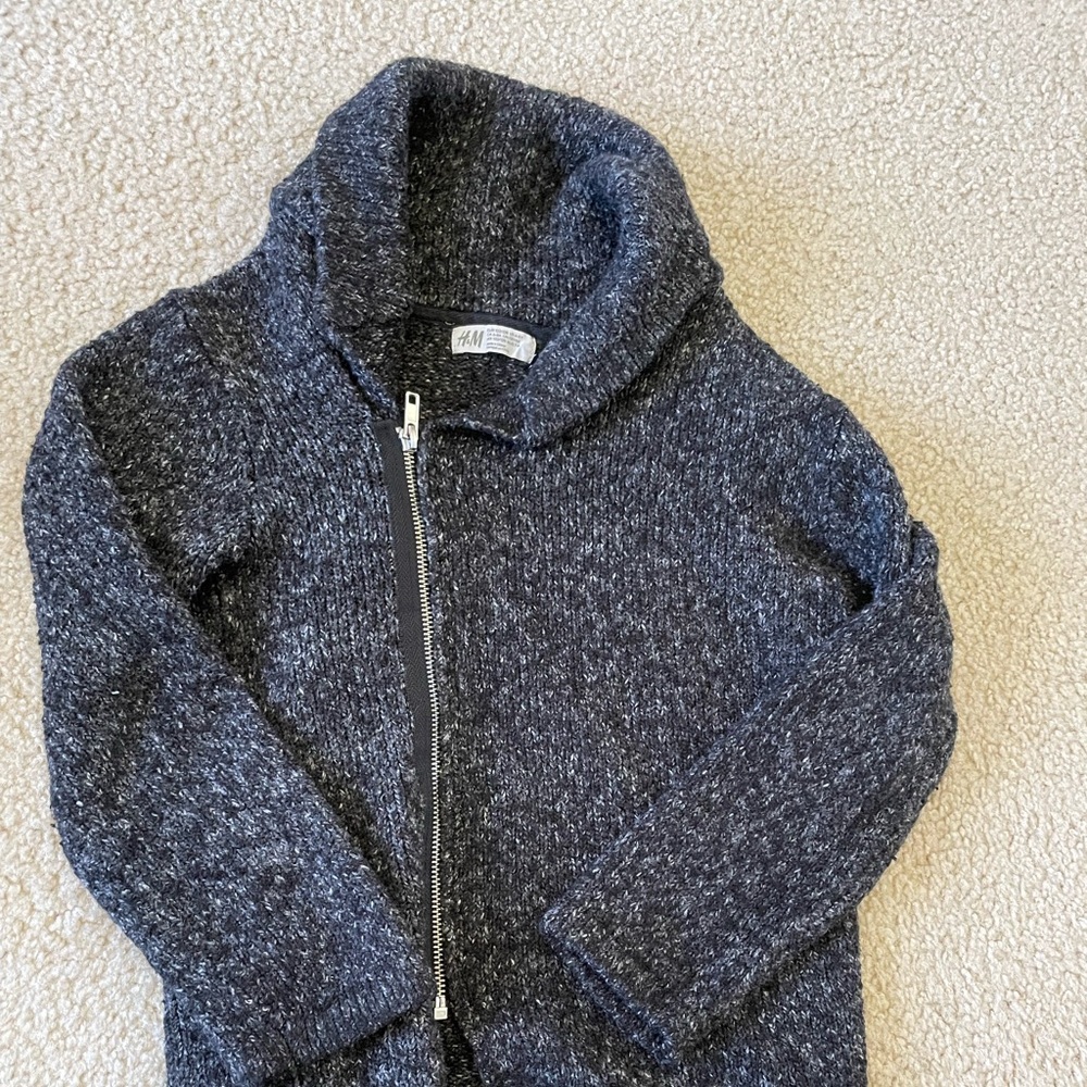 H&M Kids Long Zippered Sweater Size 6-8Y